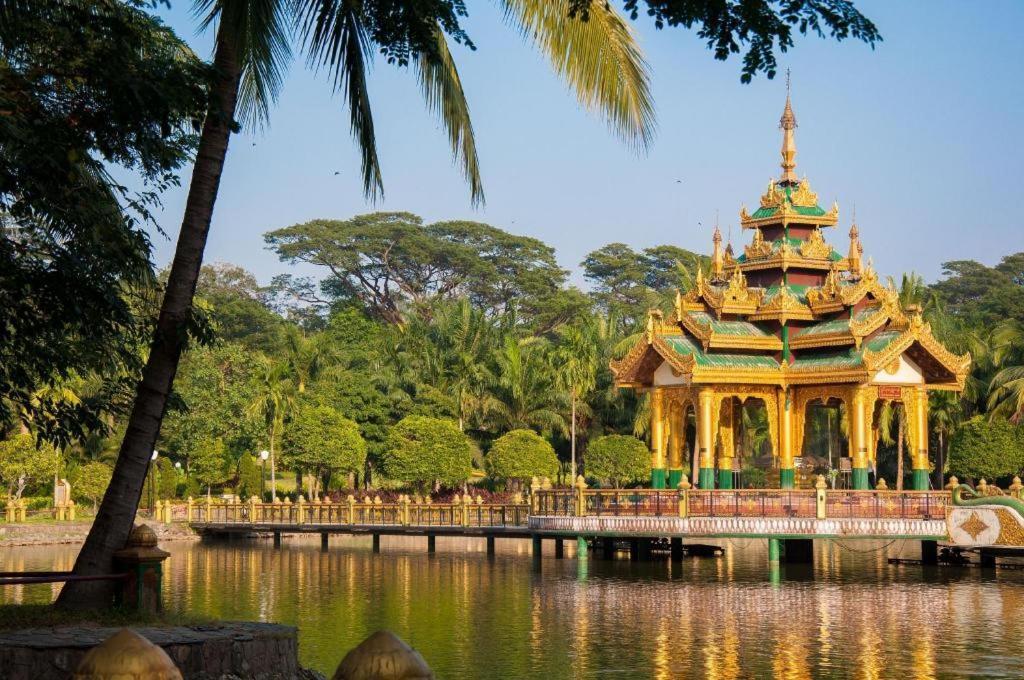 Family Treasure Yangon Hotel Luaran gambar