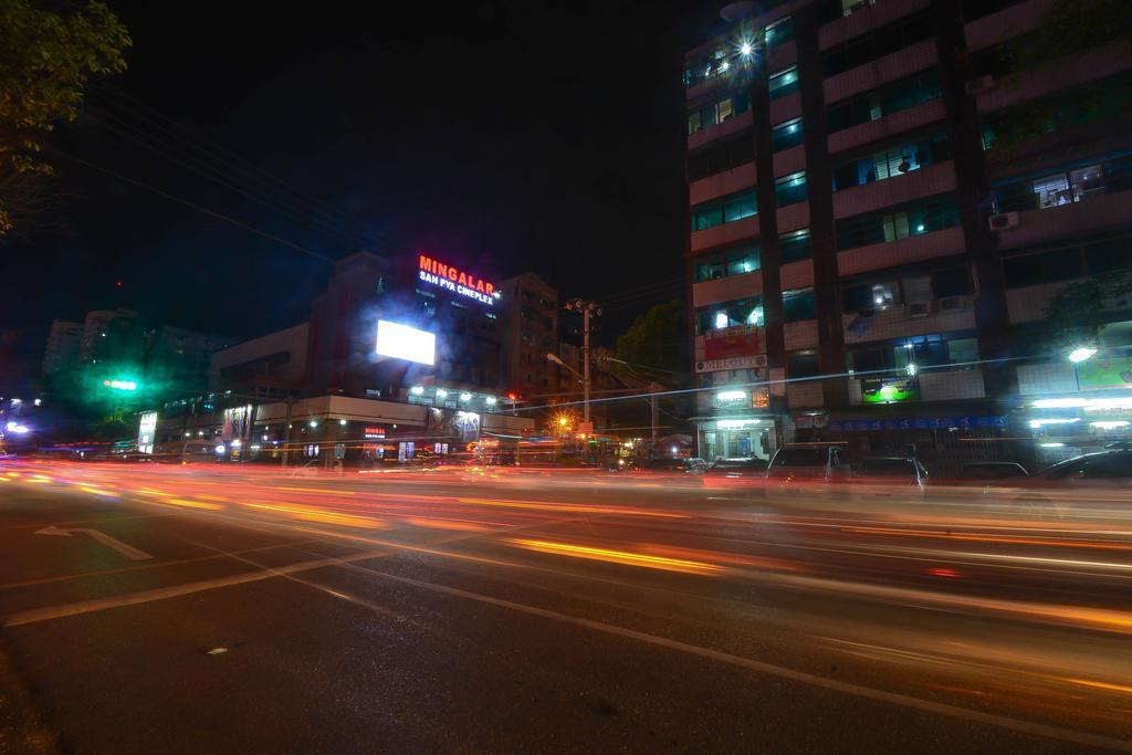 Family Treasure Yangon Hotel Luaran gambar