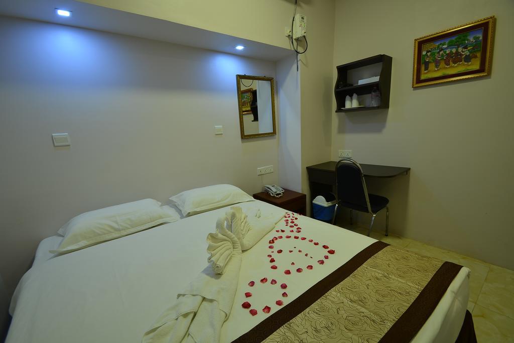 Family Treasure Yangon Hotel Luaran gambar