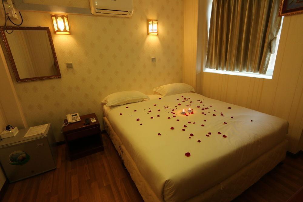 Family Treasure Yangon Hotel Luaran gambar